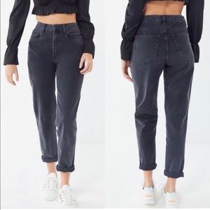 BDG Black High Rise Mom Jeans Size 26